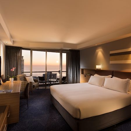 Sofitel Gold Coast Broadbeach Ngoại thất bức ảnh A room at the Hilton Tel Aviv