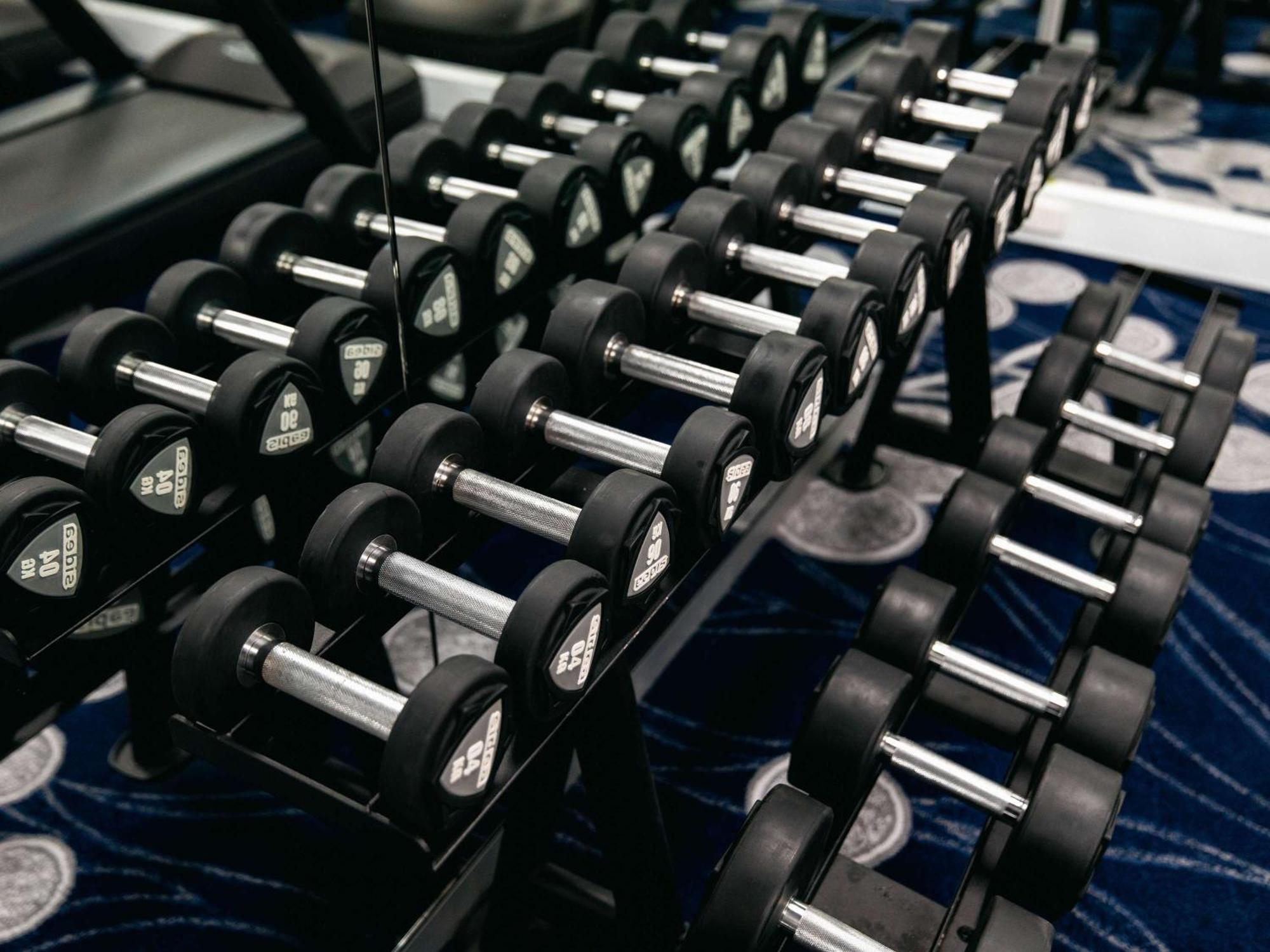 Sofitel Gold Coast Broadbeach Ngoại thất bức ảnh Dumbbells